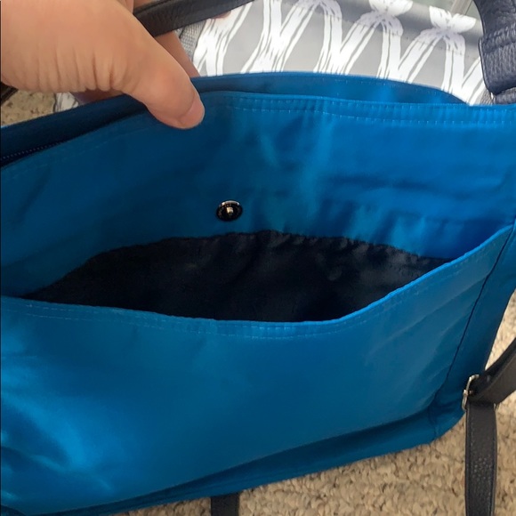 Everything crossbody - Picture 4 of 5